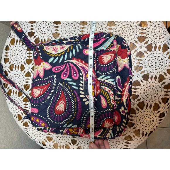 Vera Bradley quilted handbag with adjustable strap in excellent condition - Picture 8 of 9